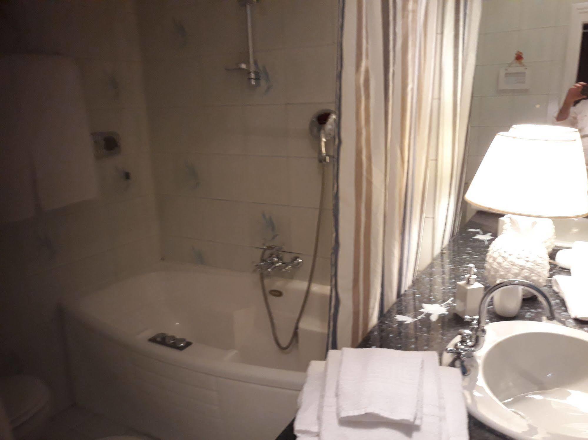 Accommodation Roma Imperiale Zewnętrze zdjęcie