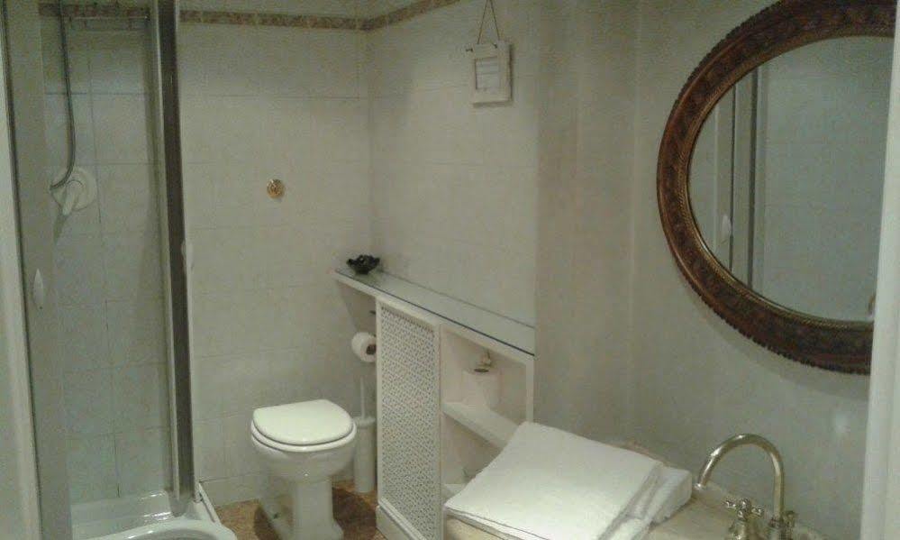 Accommodation Roma Imperiale Zewnętrze zdjęcie