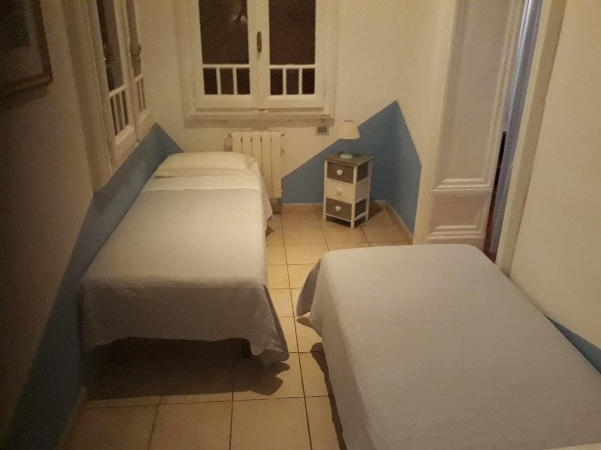 Accommodation Roma Imperiale Zewnętrze zdjęcie